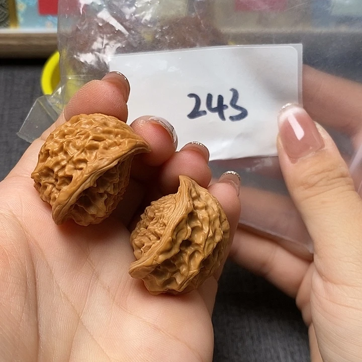 文玩核桃把件243哈哈哈