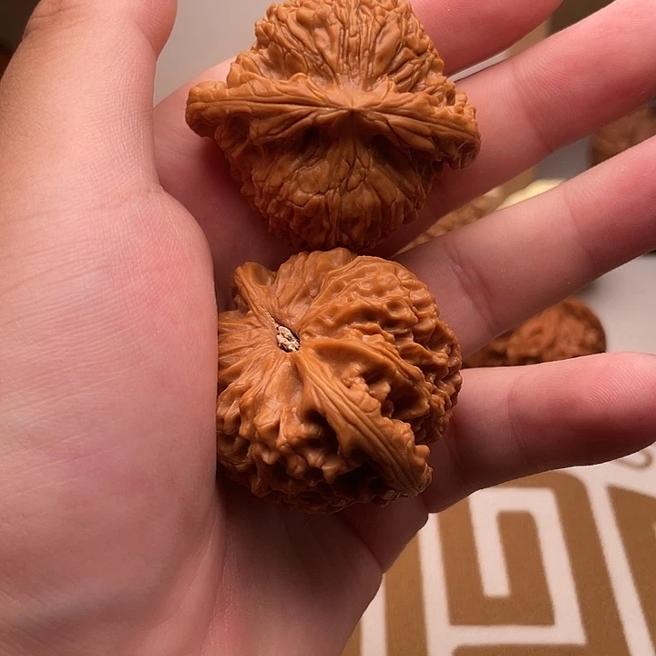宫***帜文玩核桃把件文玩核桃7