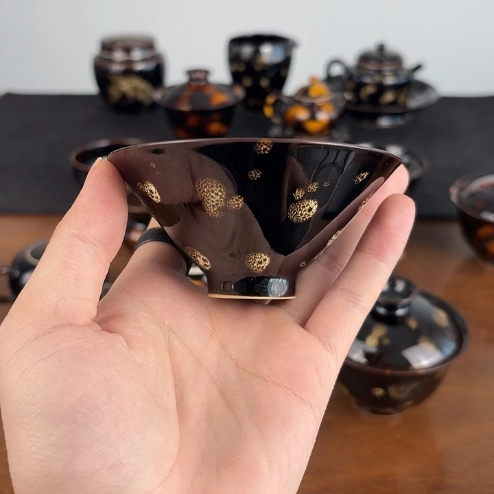 瓷点彩鹧鸪斑斗笠盏