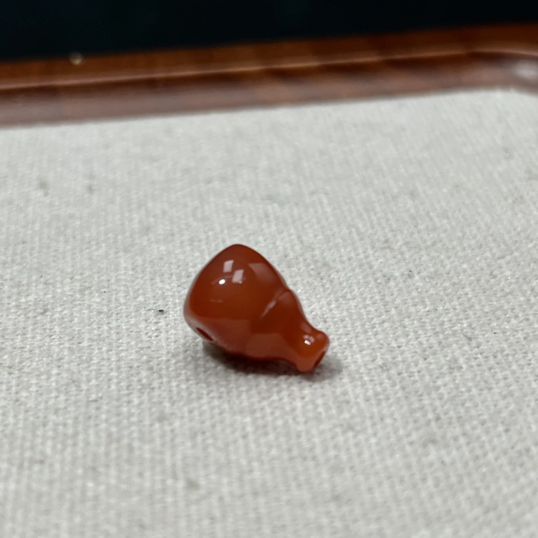 天然原矿瓦西南红三通尺寸约7.5X8.5X12毫米AC0004