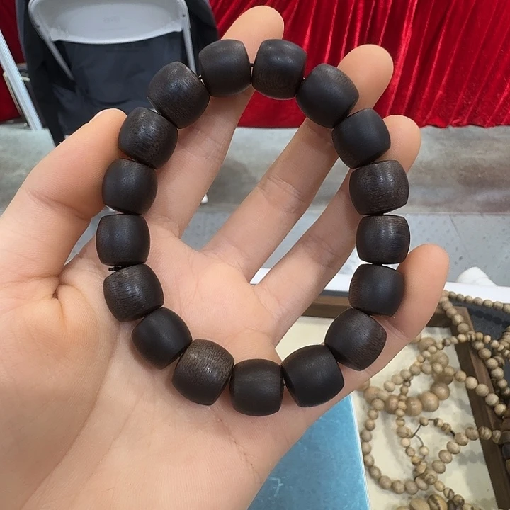 俊***杰沉香沉香碎屑海南沉香1.2大22克➕沉香碎屑多样性