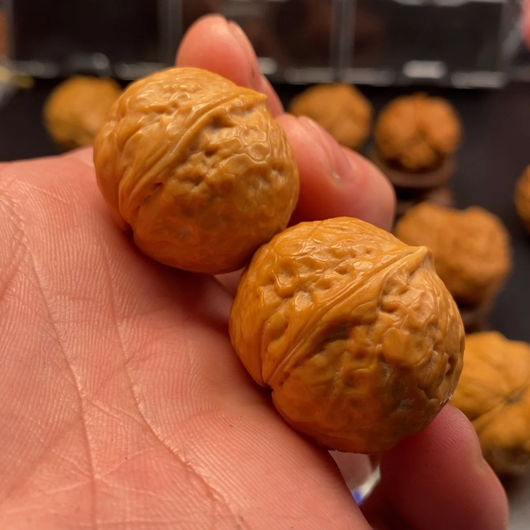 文玩核桃把件小金豆