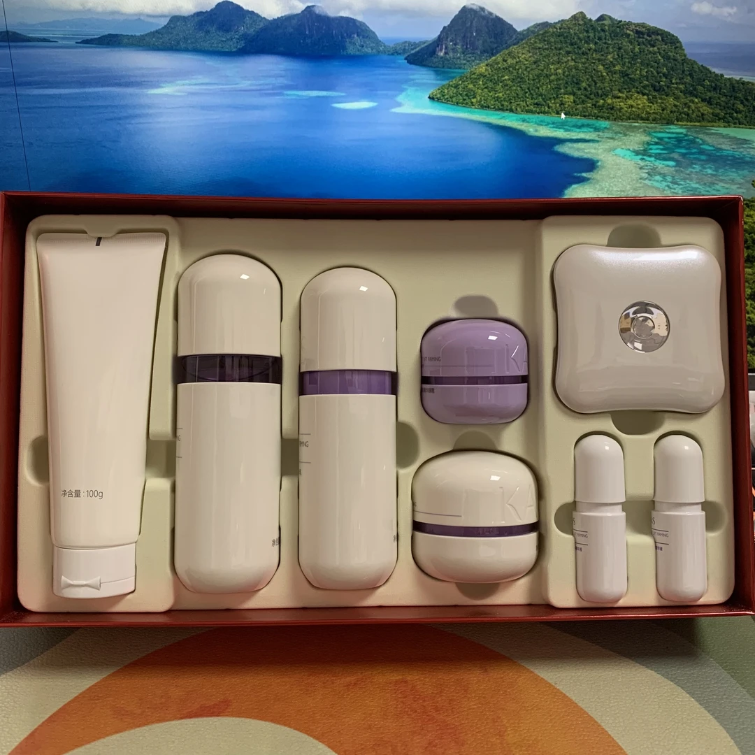 赋颜紧致尊享礼盒（特）