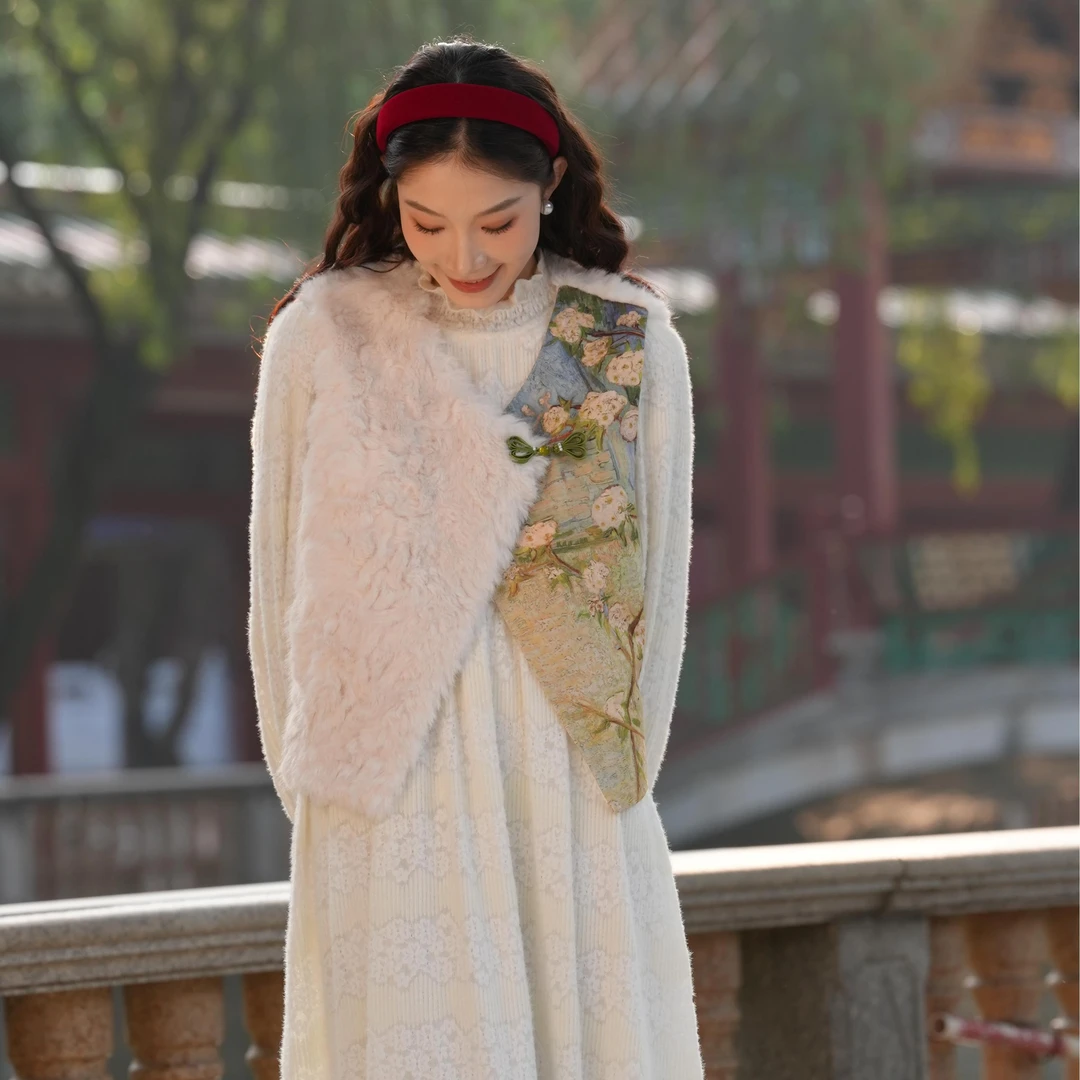 两三事玉沙融雪梵高白色上衣冬季毛绒软糯新款潮牌女装冬装氛围感