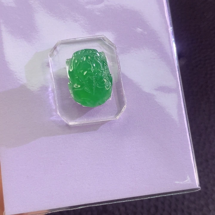 定制翡翠未镶嵌翡翠
