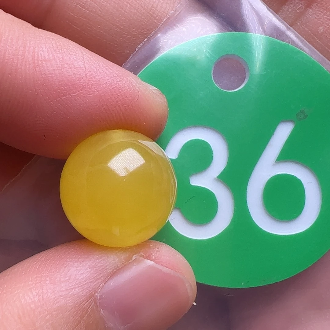 未镶嵌蜜蜡裸石13.5m m