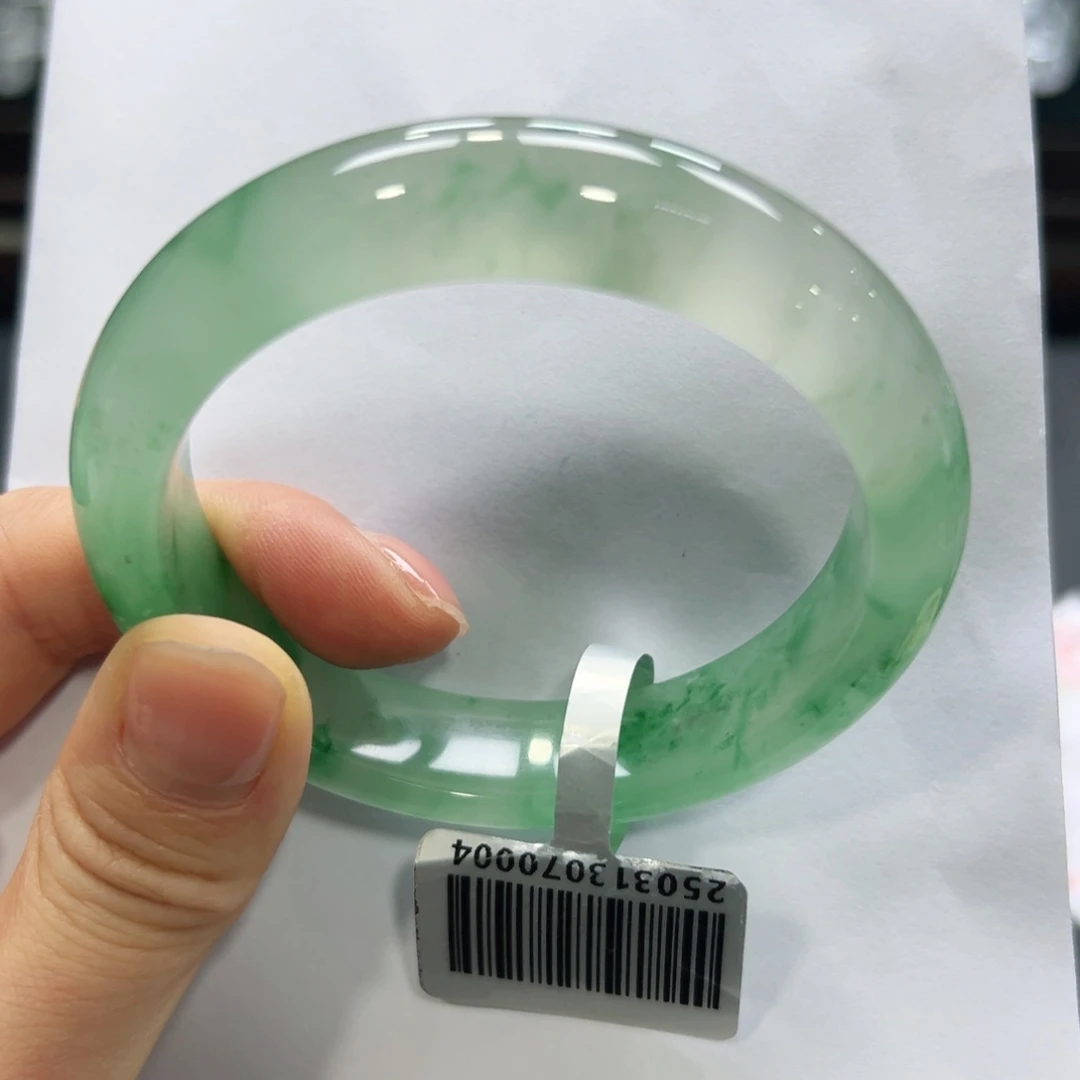 石英质玉手镯未镶嵌波**卡