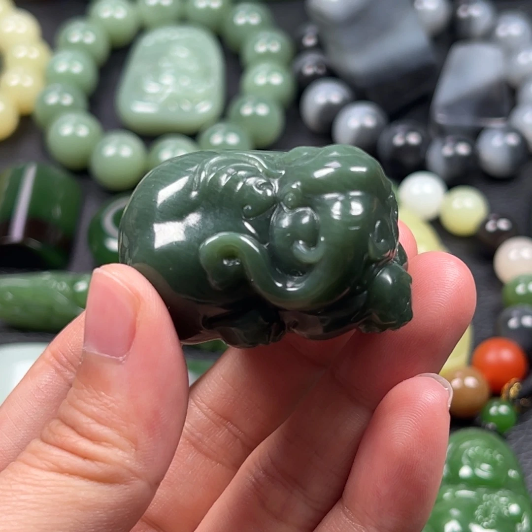 和田玉把件未镶嵌