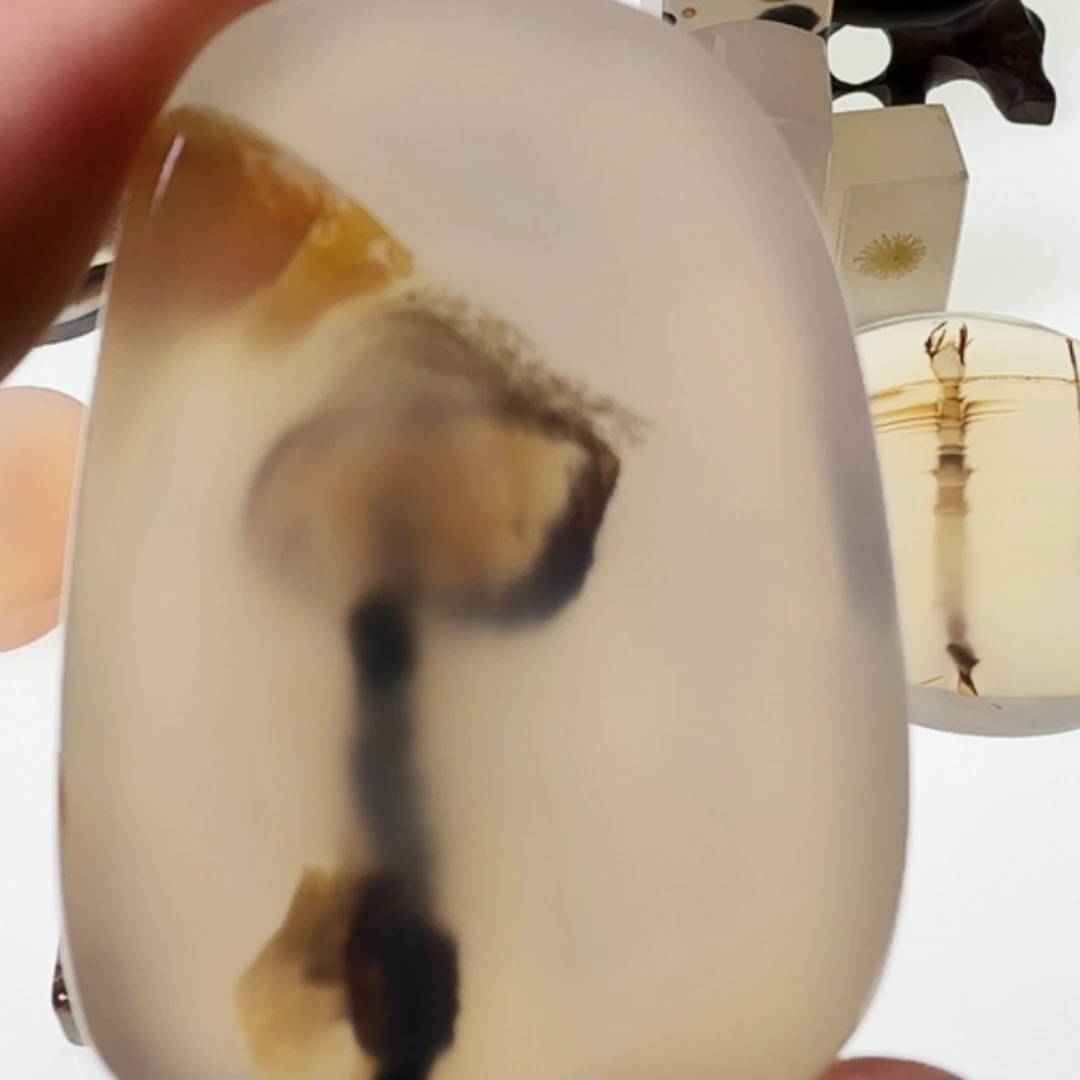 玛瑙/玉髓未镶嵌珠宝半成品