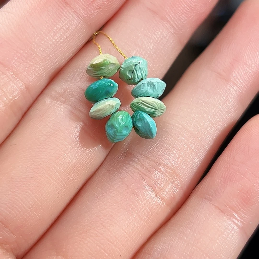 绿松石未镶嵌珠宝奇石