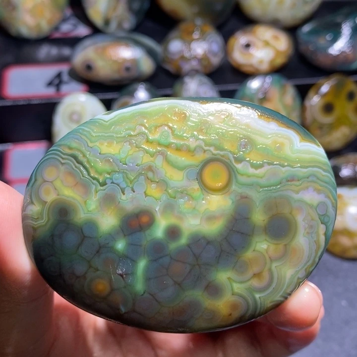 未镶嵌玛瑙/玉髓珠宝奇石