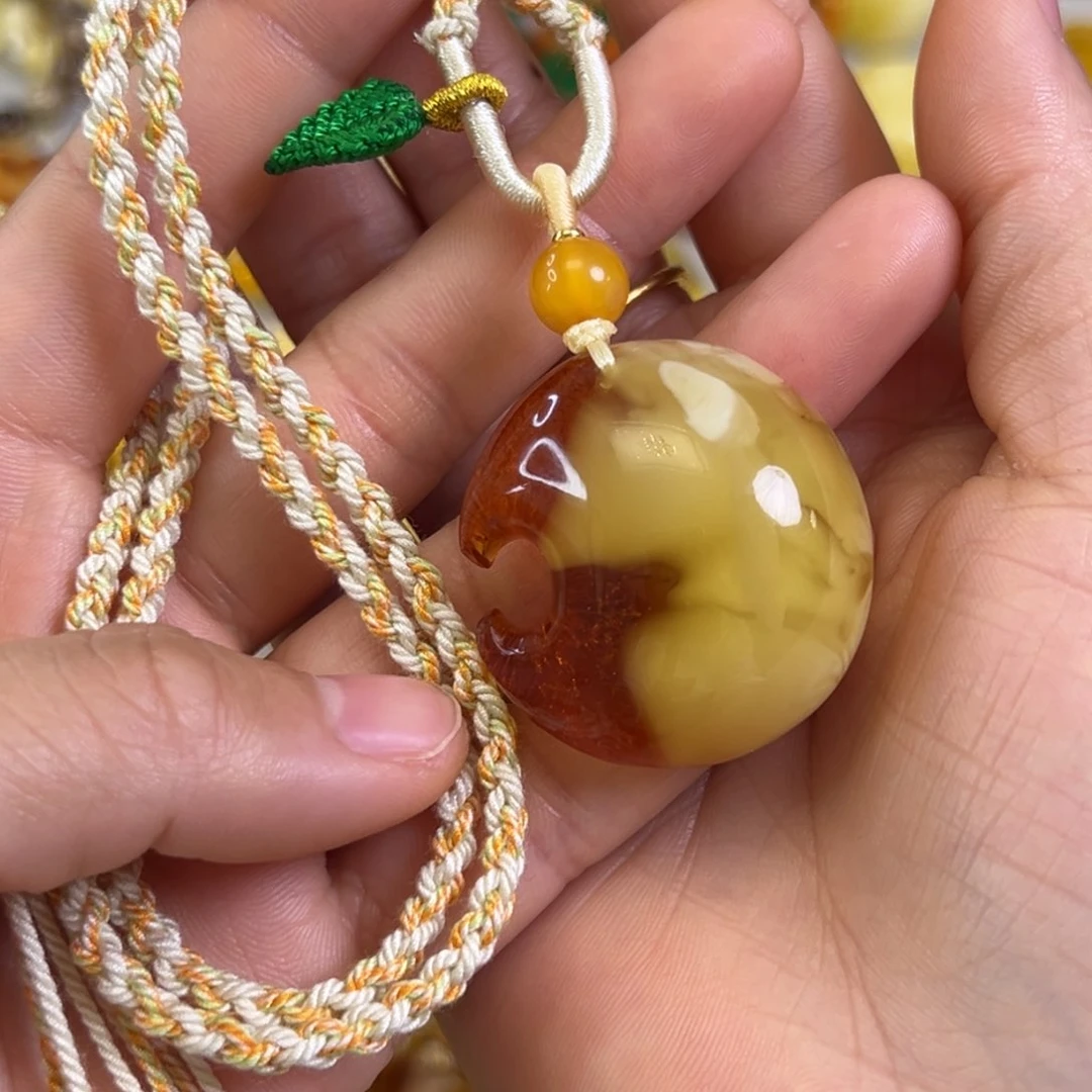 蜜蜡裸石未镶嵌蜜蜡