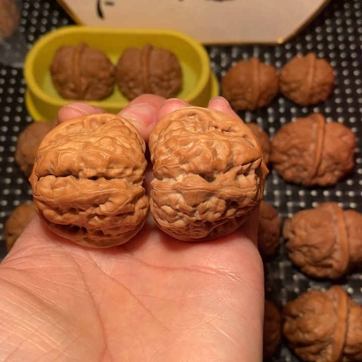 订***具文玩核桃把件肌肉蛙