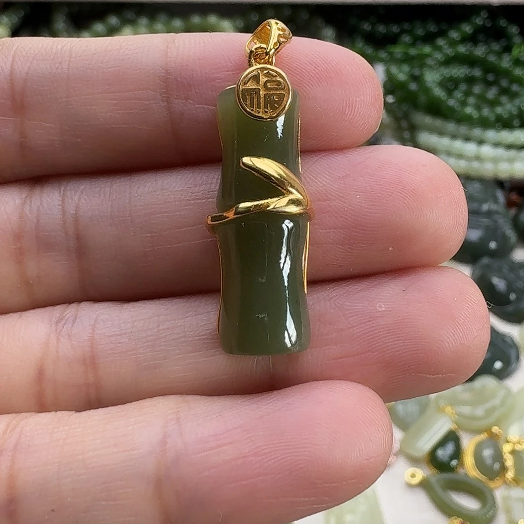 和田玉银S925镶嵌颈饰吊坠