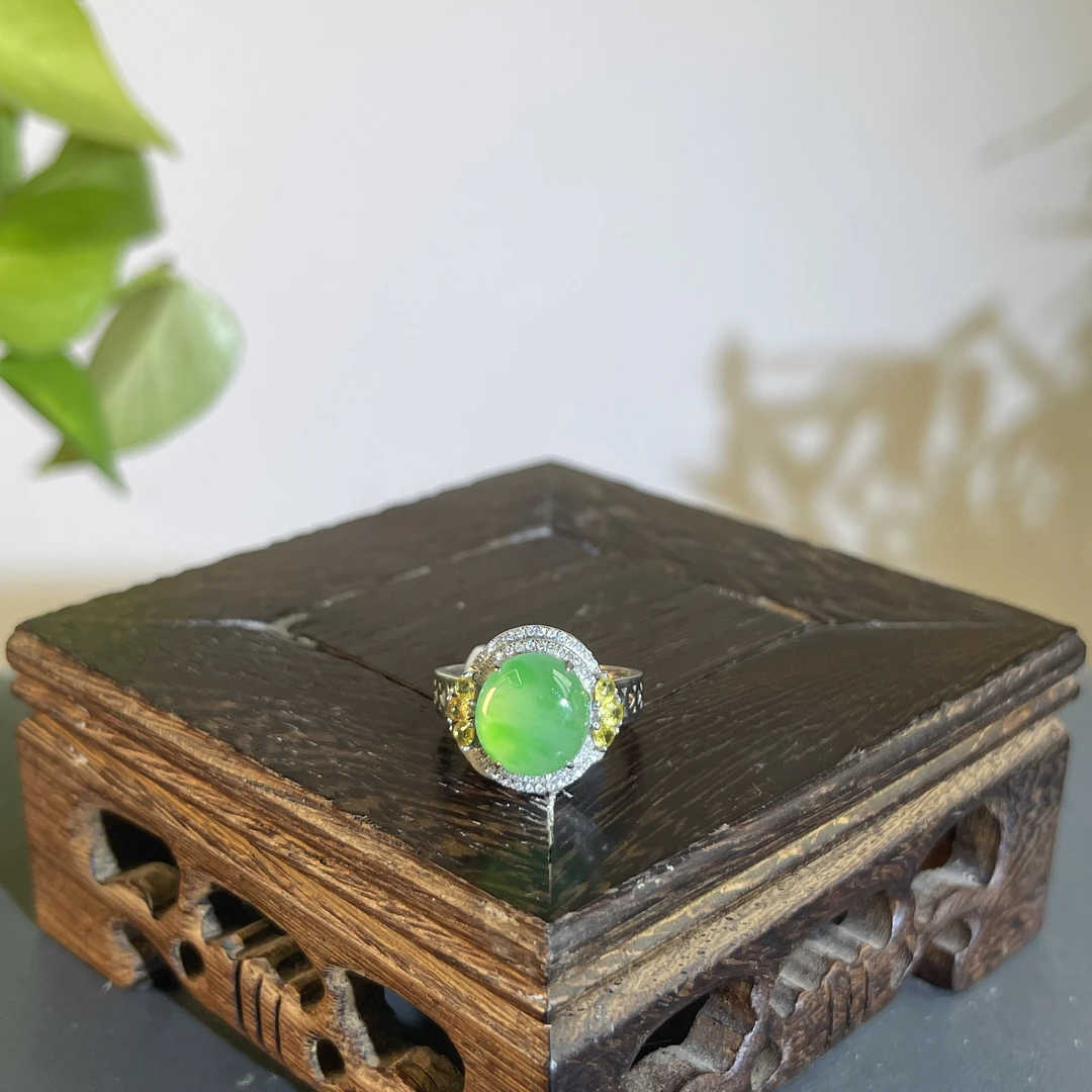 JTB06-244 天然翡翠缅甸A货 18K含钻镶嵌戒指