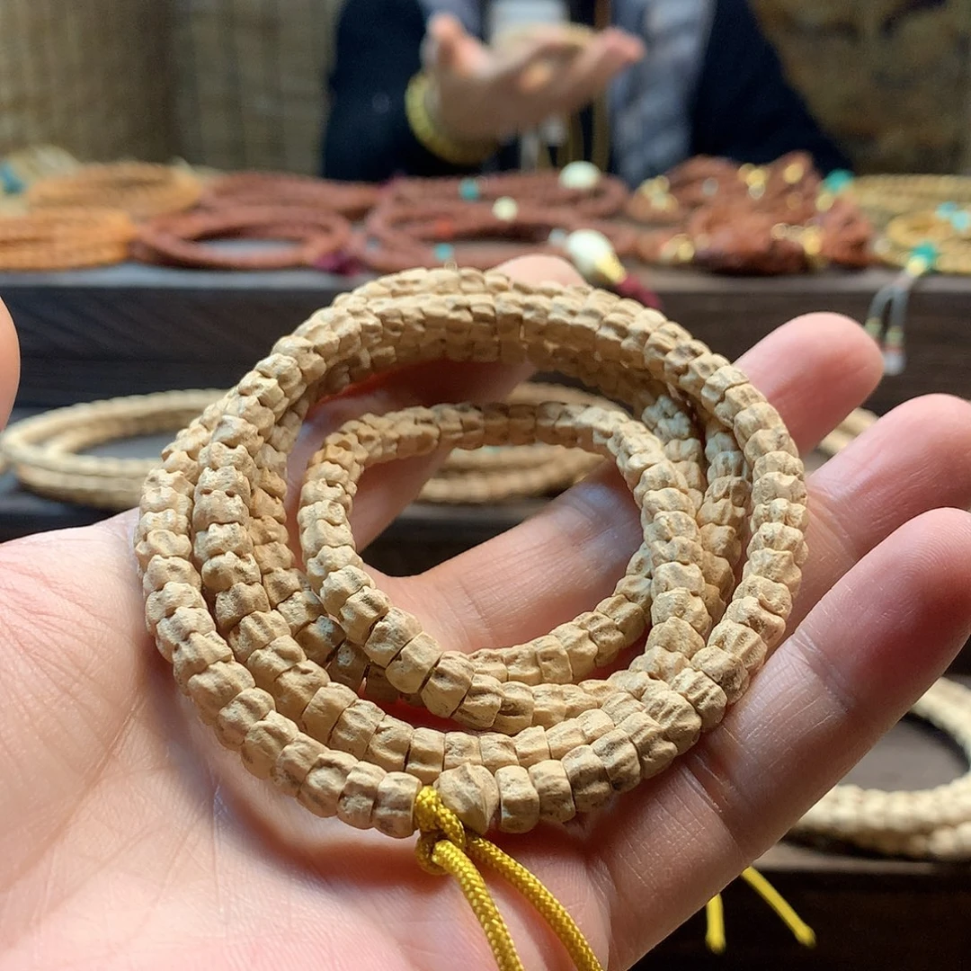 柏香籽/百香籽吊坠一***人龙脊大肠