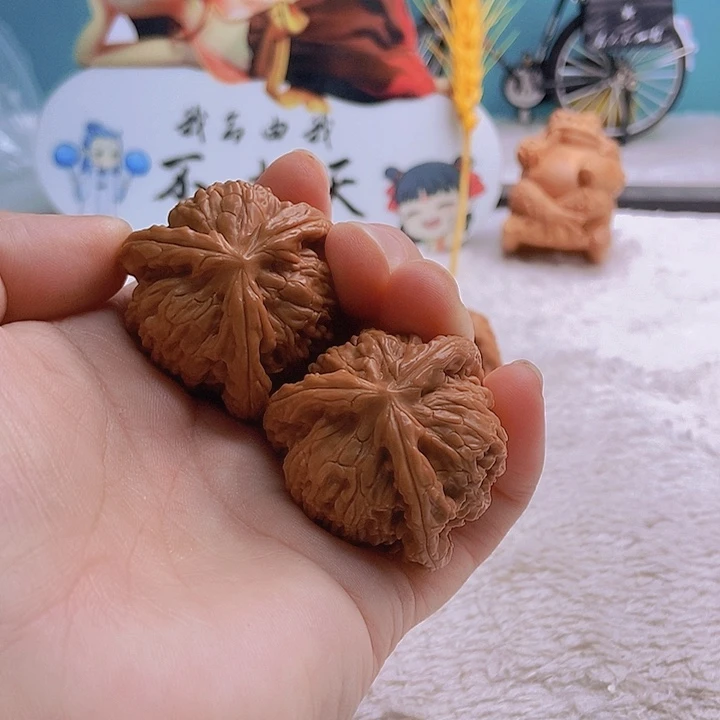 把件文玩核桃亖****?三棱