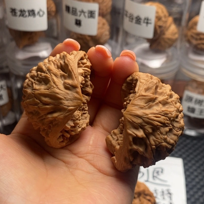 【闪购商品】文玩核桃吊坠何*安聚宝盆蛇头