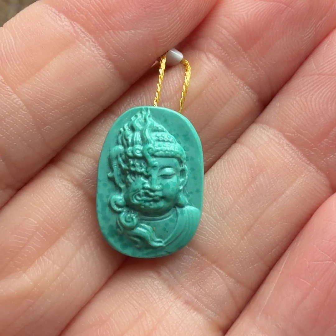 绿松石未镶嵌颈饰