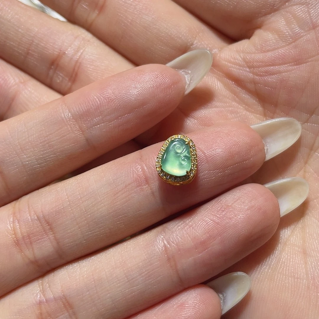 翡翠18K金镶嵌吊坠(不含链)