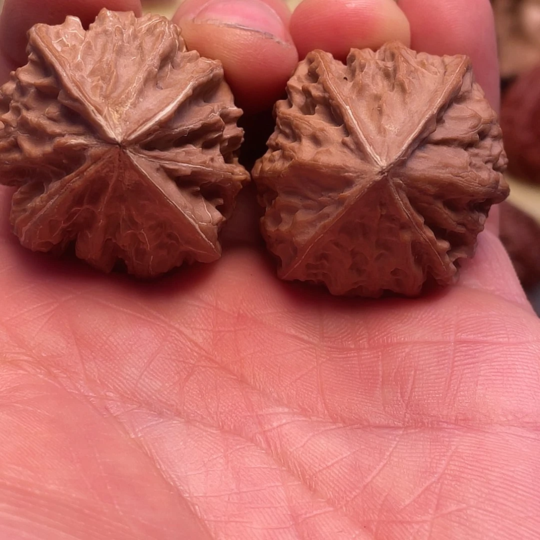 吊坠猴头核桃球连体文玩核桃8号