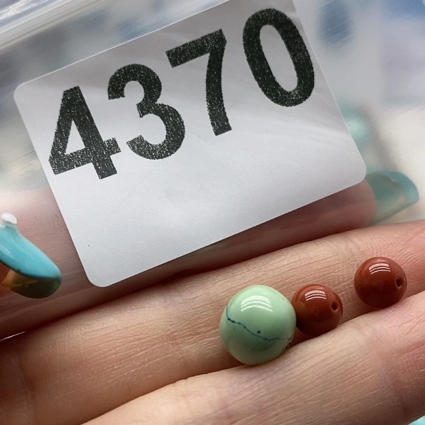 【闪购商品】南红玛瑙颈饰未镶嵌牛*犇