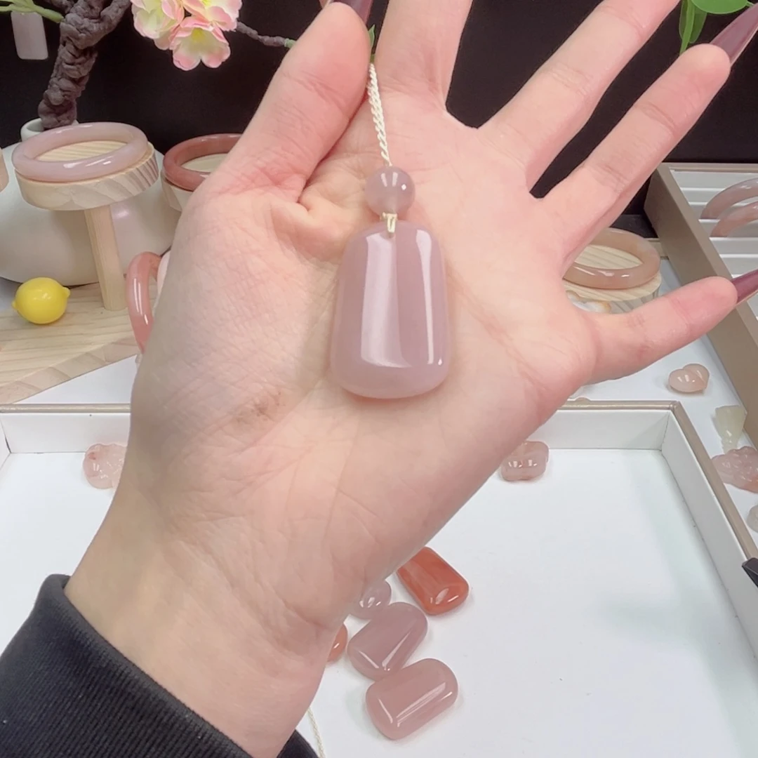 *****石英质玉未镶嵌手镯