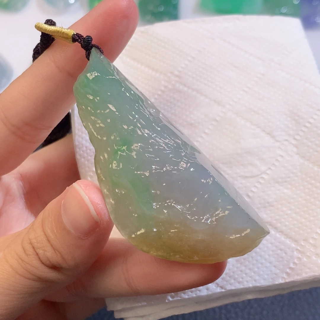 翡翠未镶嵌吊坠(不含链)31