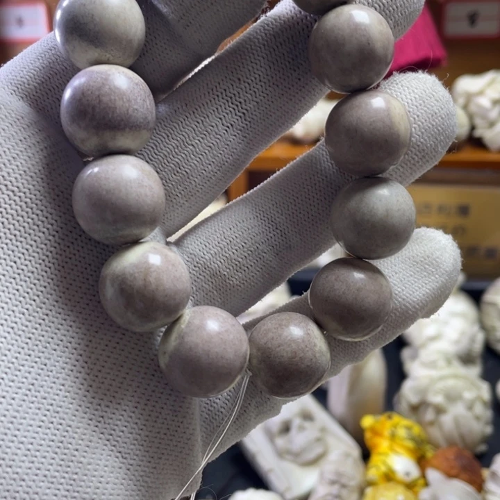 一***宁皮质非金属手串鹿角雕刻手串1.6