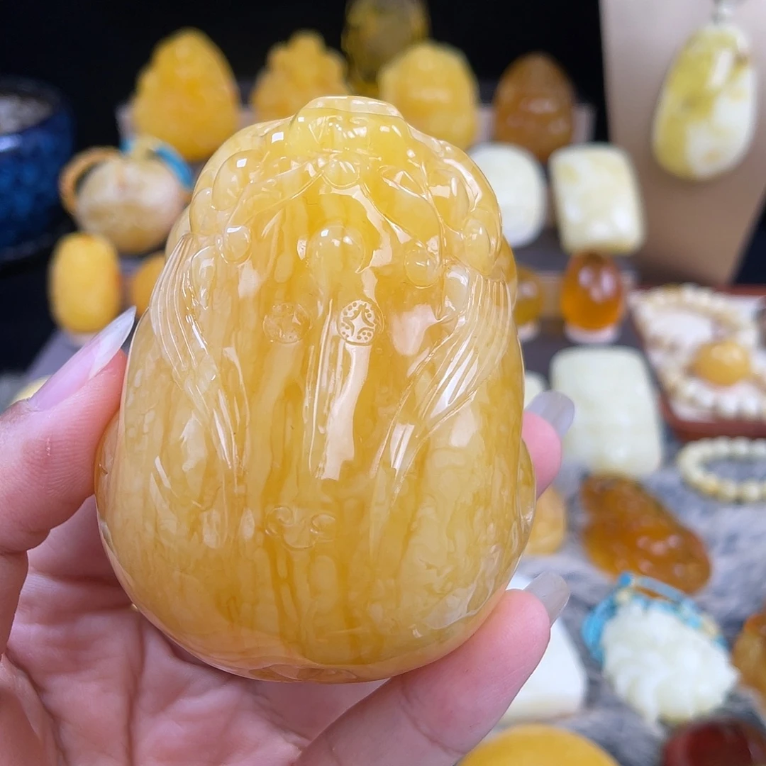 未镶嵌琥珀珠宝奇石