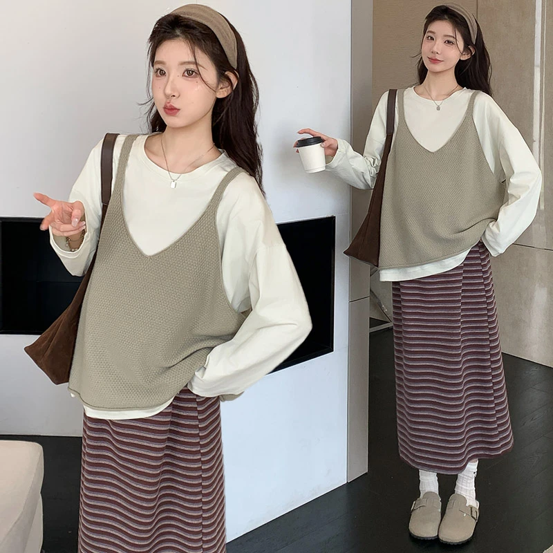时髦孕妇装新款秋冬慵懒宽松长袖T恤+针织马甲条纹半身裙三件套