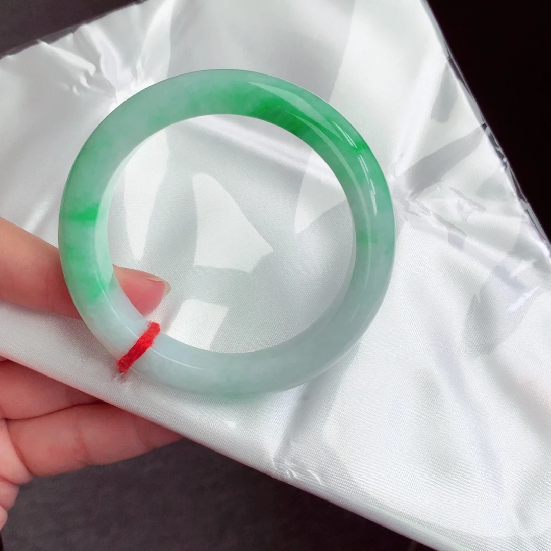 风***雅翡翠未镶嵌手镯翡翠定金