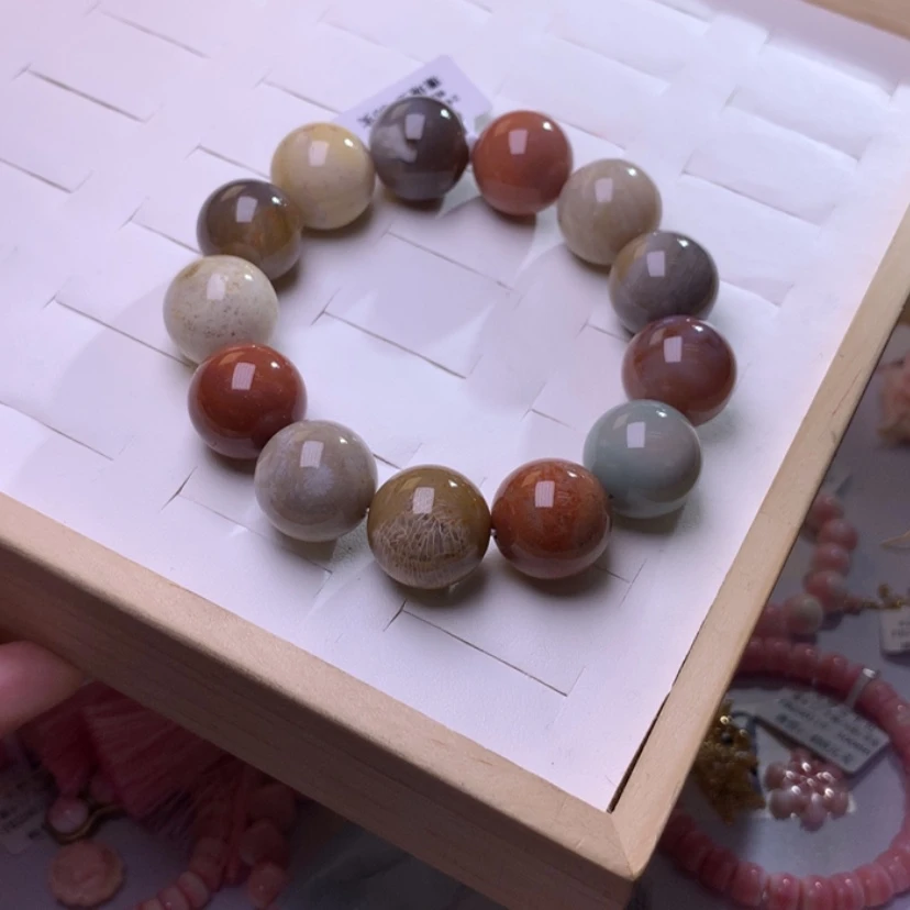 【闪购商品】查罗石颈饰合金福利