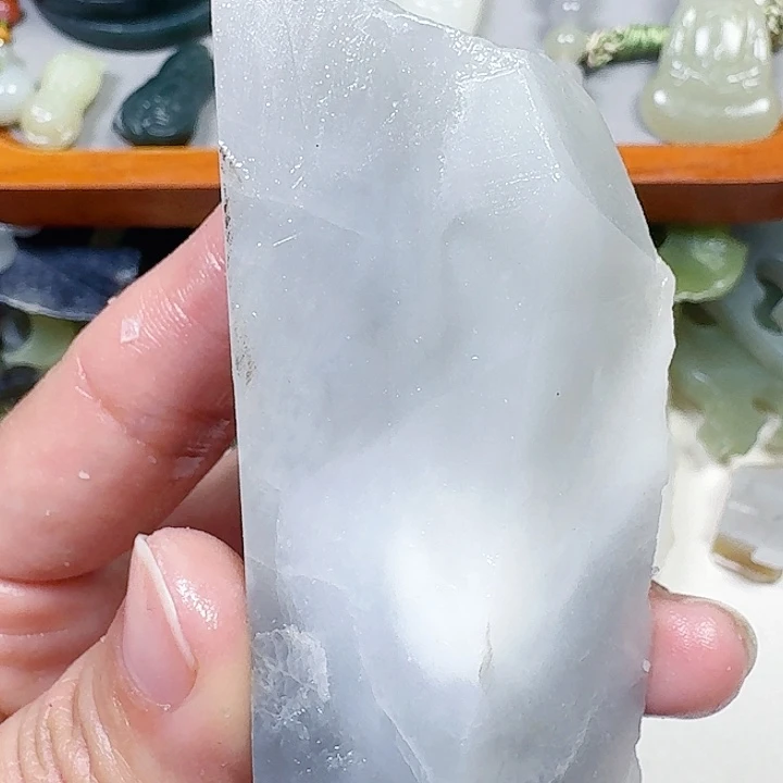 和田玉未镶嵌车挂