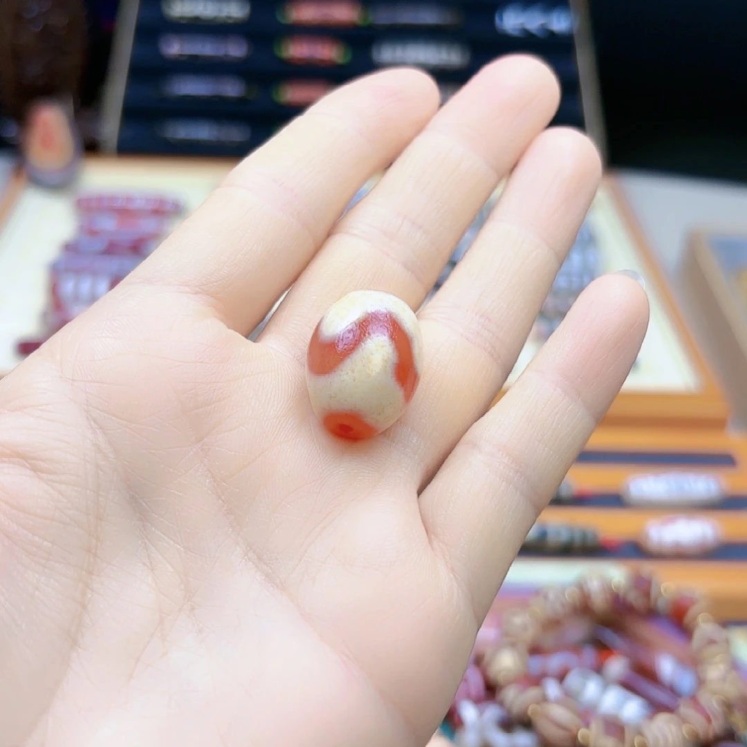 玛瑙/玉髓颈饰未镶嵌萤*?