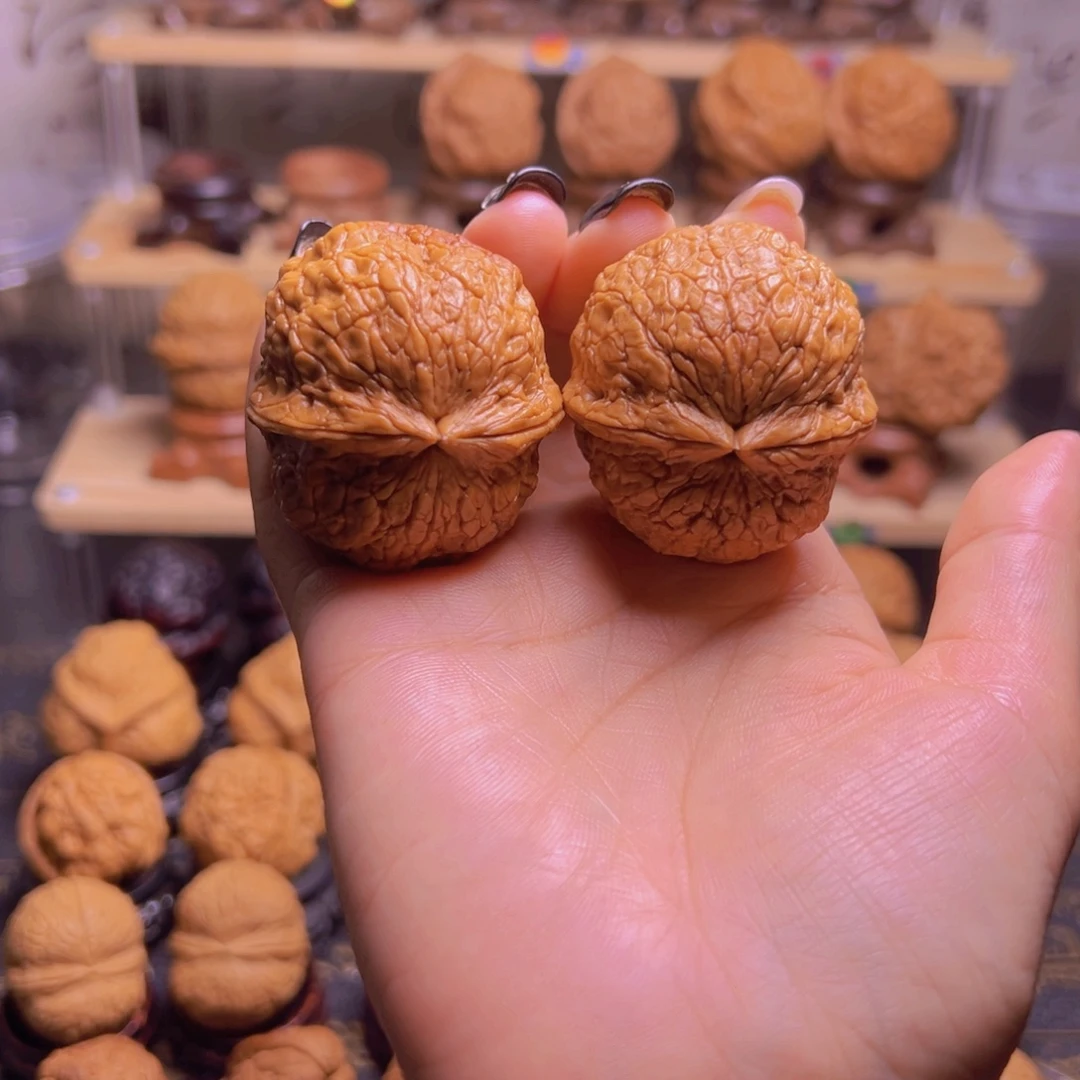 吊坠桃核金丝绣球H16、42……