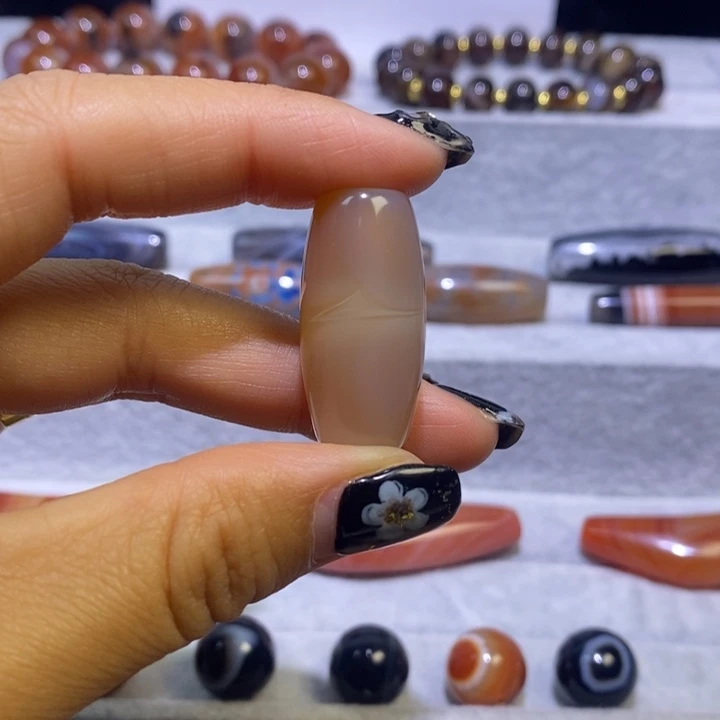 玛瑙/玉髓未镶嵌颈饰