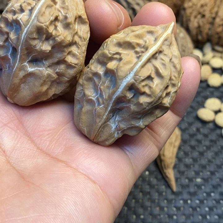 吊坠文玩核桃娜姐35