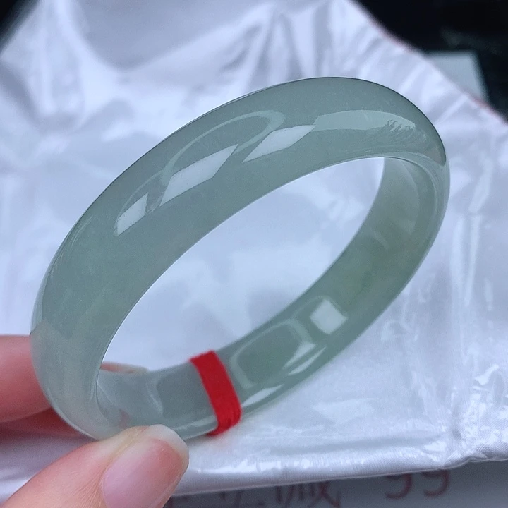 未镶嵌手镯翡翠天然