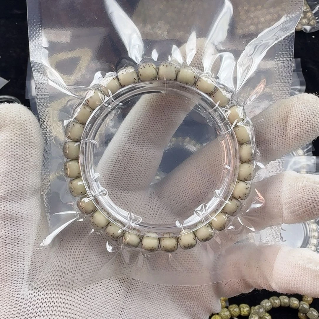 星月菩提吊坠绿背河豚