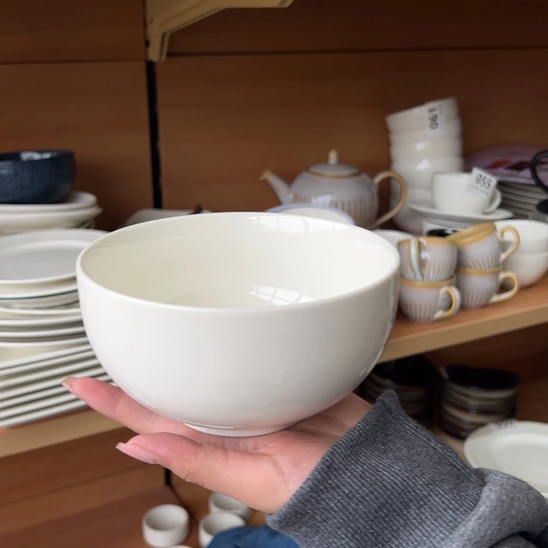 新骨瓷062微瑕暖白 5.75寸 胖胖米饭碗