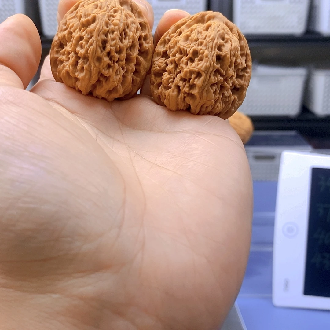 ****理吊坠文玩核桃南疆石