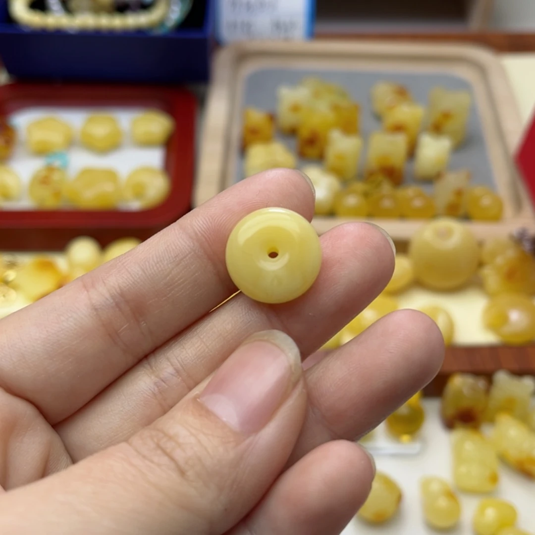 【闪购商品】蜜蜡裸石未镶嵌配饰