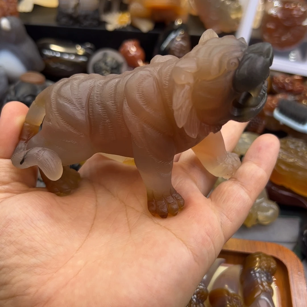 玛瑙/玉髓未镶嵌摆件老虎摆件哑光