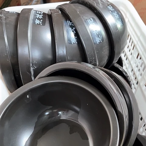 微瑕，明火，口径21厘米，高度9默认发一个厚款石头锅