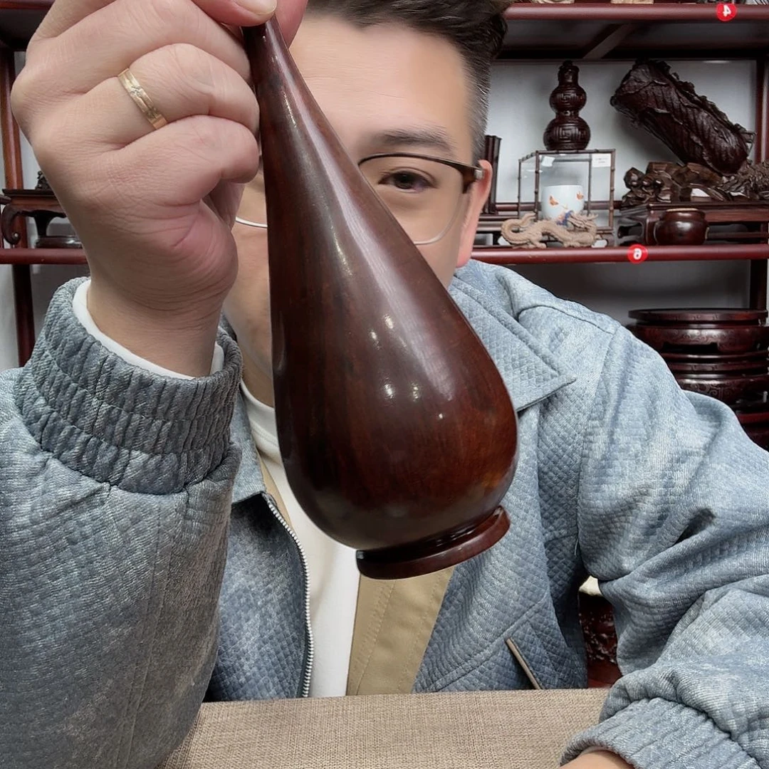 尹***君大红酸枝工艺品底座