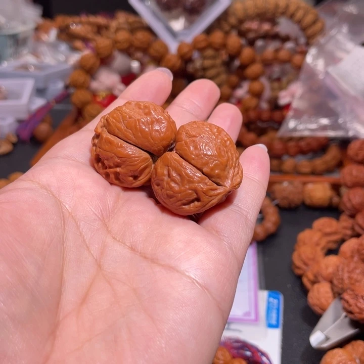 文玩核桃手串₀****²福利