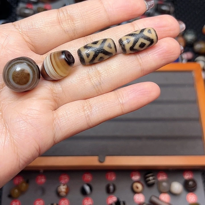 未镶嵌玛瑙/玉髓珠宝半成品李*天