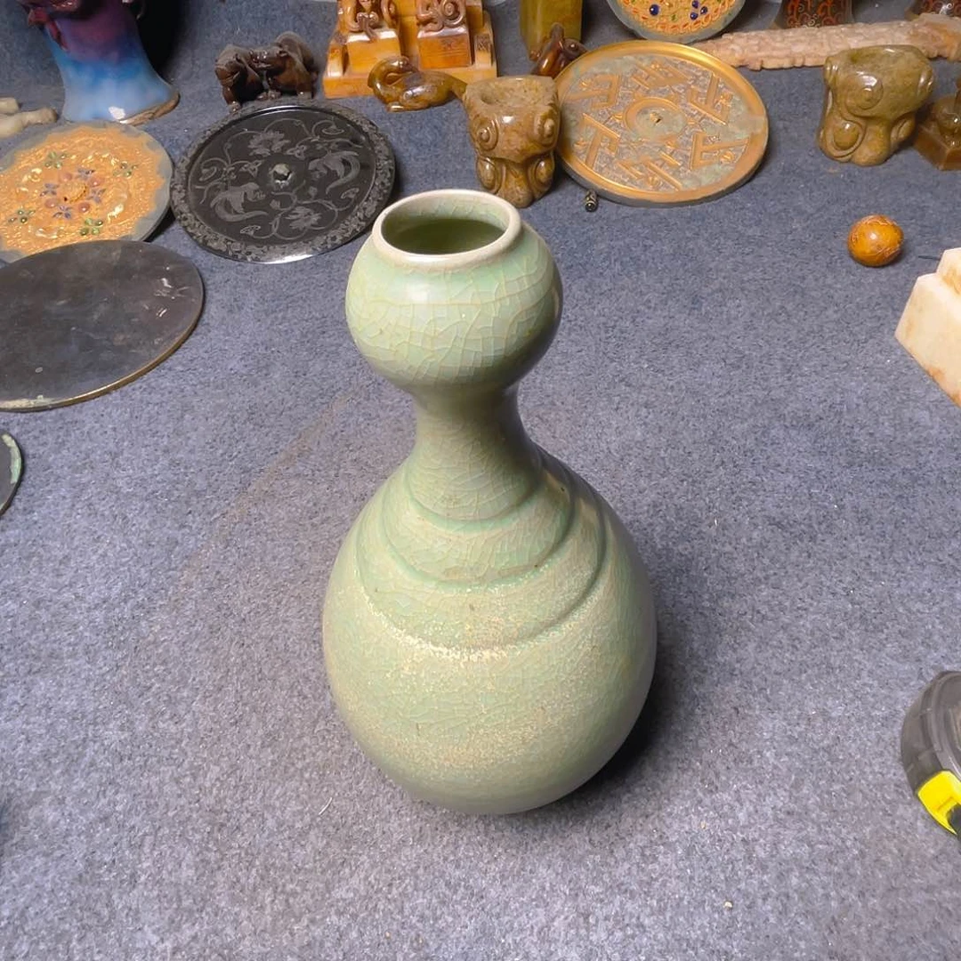 碟坎坎坷坷地走过这条