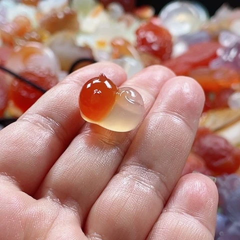 玛瑙/玉髓颈饰未镶嵌小***?